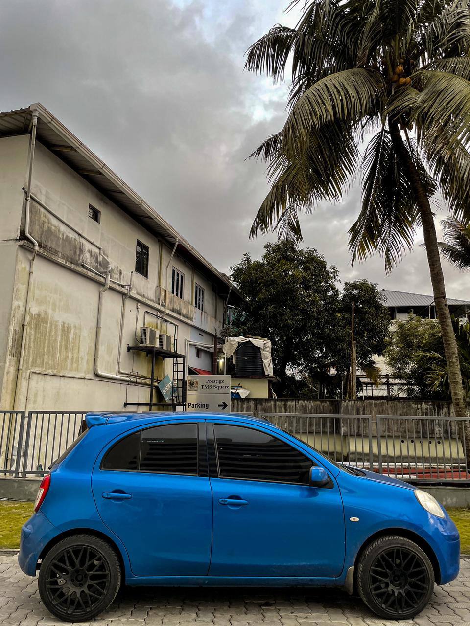 car